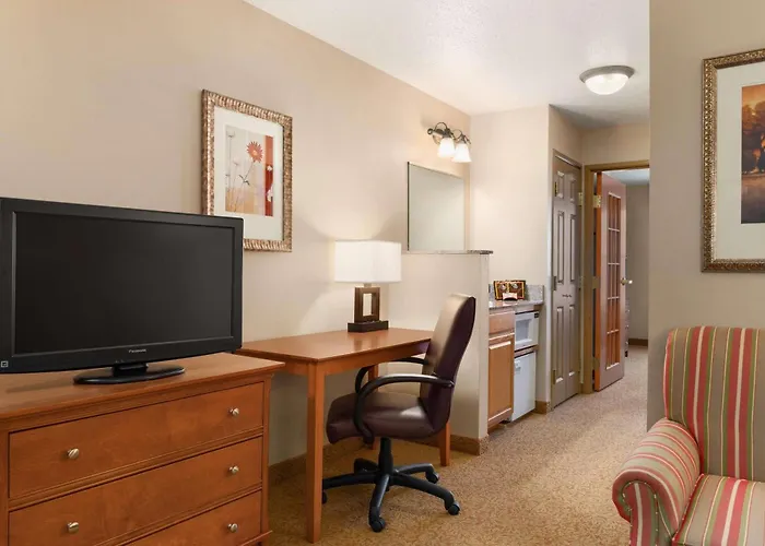Country & By Radisson, Sycamore, Il Hotel