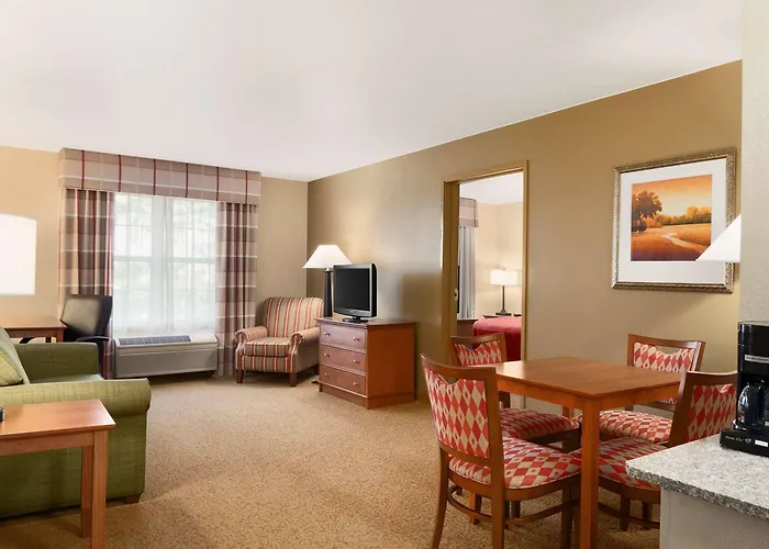 Country & By Radisson, Sycamore, Il Hotel